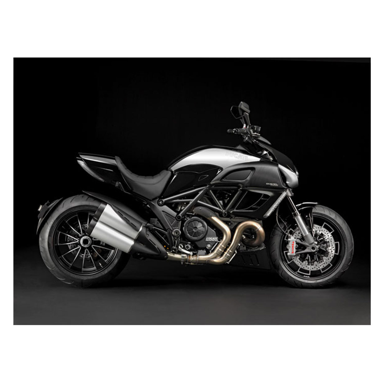  Diavel Cromo